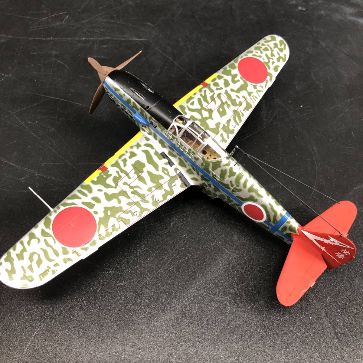 TAMIYA タミヤ 1/72 川崎 三式戦闘機 飛燕1型丁 メッキ仕様 プラモデル 完成品 菊E_画像3