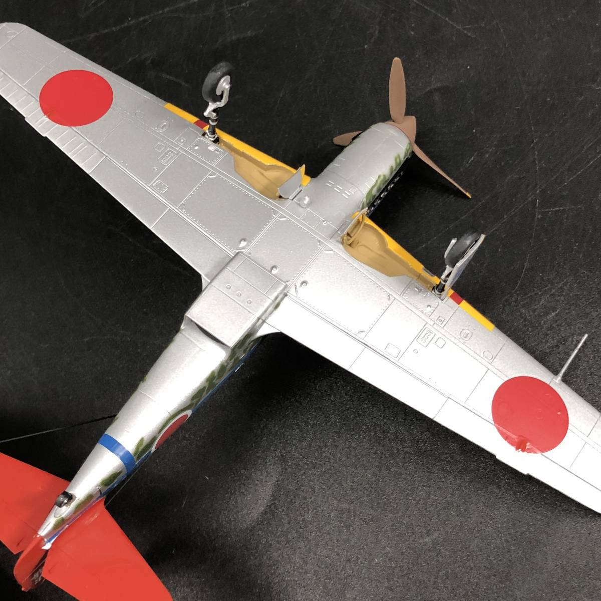 TAMIYA タミヤ 1/72 川崎 三式戦闘機 飛燕1型丁 メッキ仕様 プラモデル 完成品 菊E_画像10