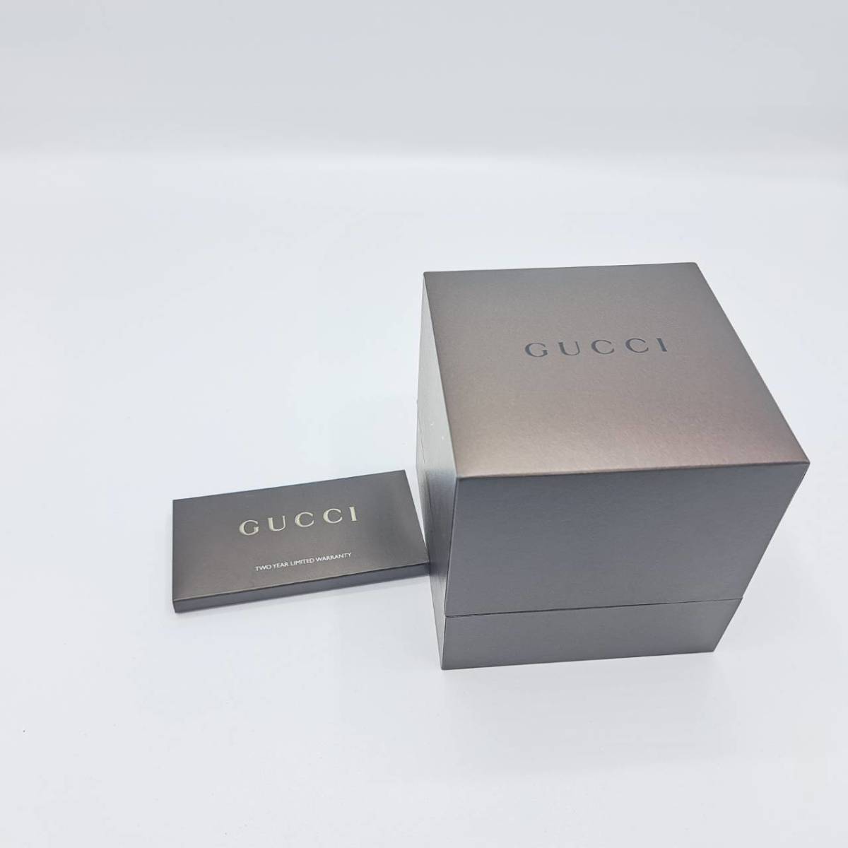 グッチ　Gucci　空箱　腕時計用　空ケース　クッション付き　保証書付き　_画像1