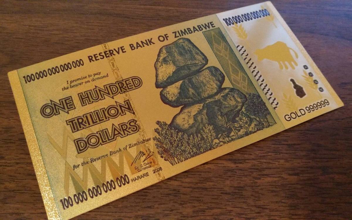 【大人気】ジンバブエドル(100兆ドル) 24k ゴールド ハイパーインフレ紙幣の画像1