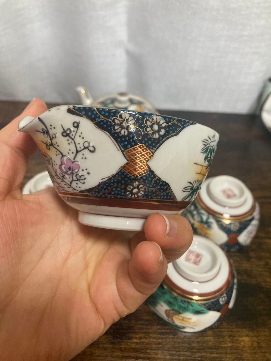 九谷焼青粒 色絵金彩 松/梅/竹図文 茶器揃 急須煎茶碗湯冷 煎茶 九谷焼青粒 色絵金彩 松/梅/竹図文 茶器揃 急須煎茶碗湯冷 煎茶