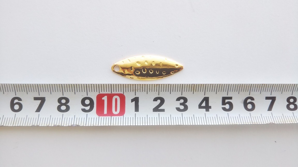 ウィローリーフ ブレード 32mm 1g 計30枚 セット ゴールド15枚 シルバー15枚 スピンテールジグ ジグスピナー スプーン フラッシングの画像3