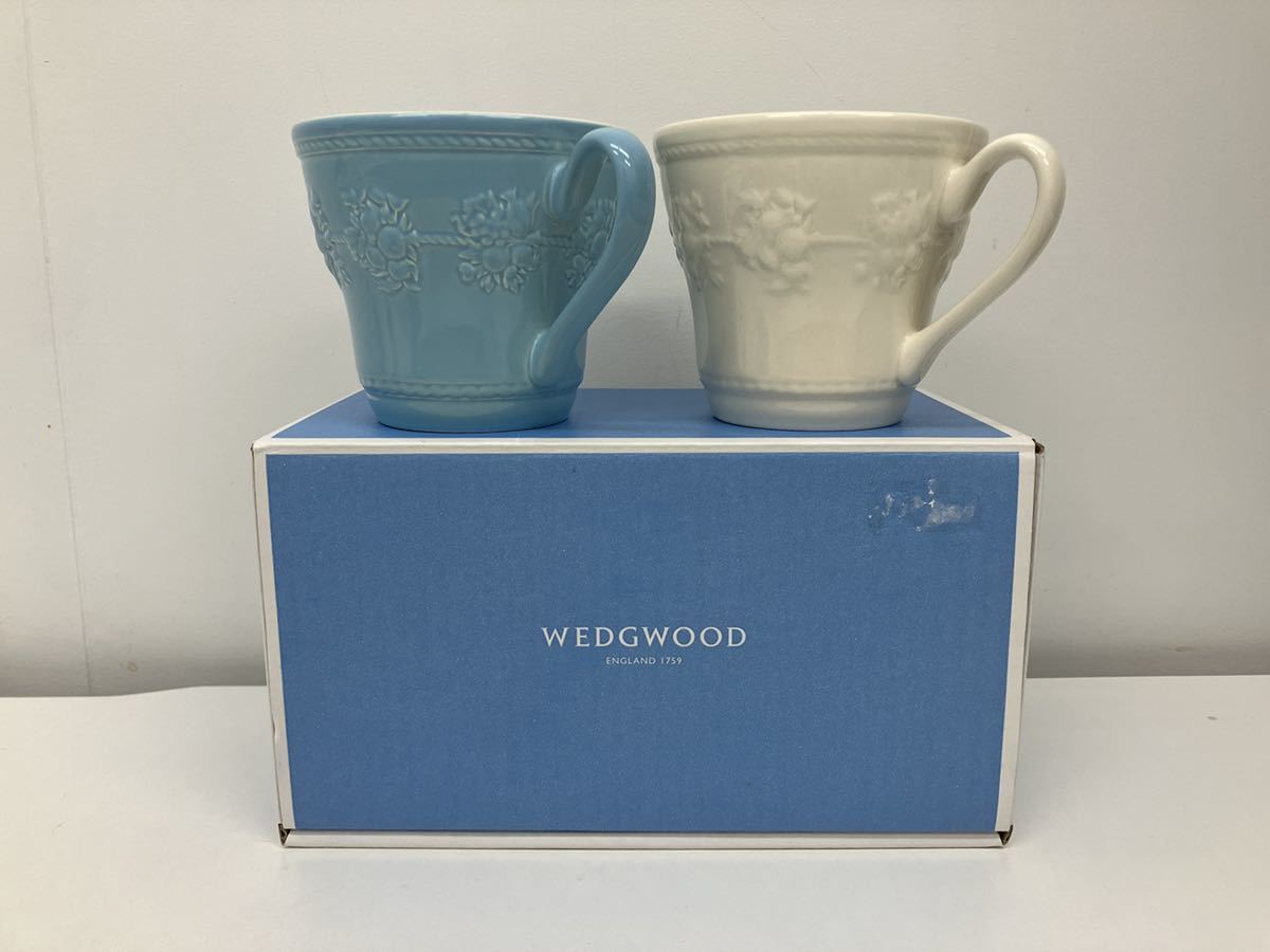 【732/①】WEDGWOOD◆マグカップ/2点セット/フェスティビティーマグ/ブルー/ホワイト　未使用_画像1