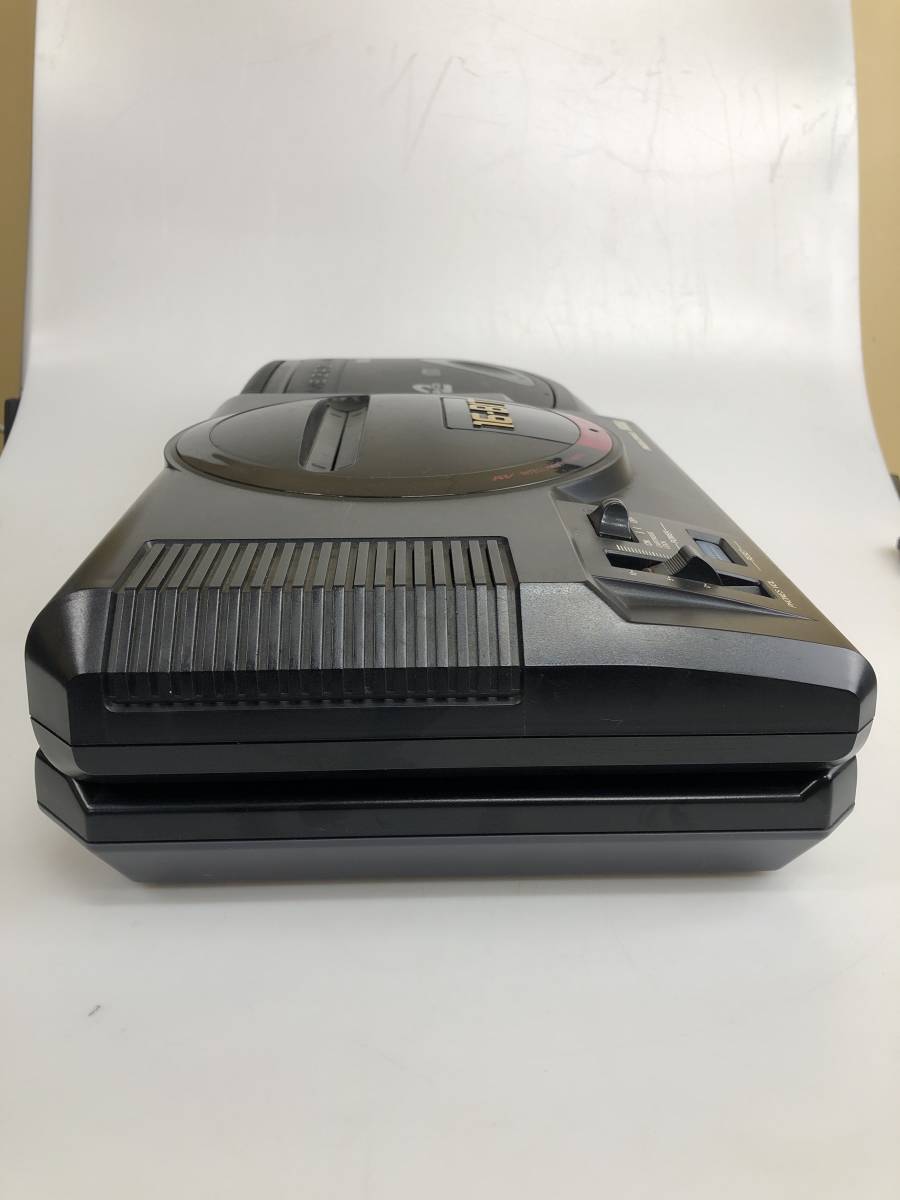 IU1404　セガ　メガドライブ2　MEGA-CD2 HAA-2912 MEGA DRIVE メガCD2 本体　ジャンク　未検品　SEGA_画像6