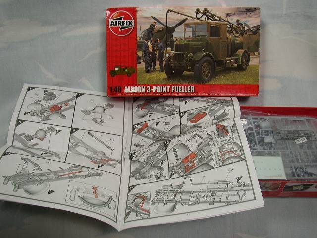 AIRFIX 1/48スケールプラキット イギリス空軍燃料補給タンク車　ALBION3-POINT FUELLER_画像2