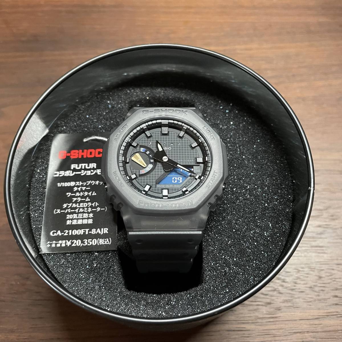 試着のみ 新品同様 国内正規品 タグ付き CASIO G-SHOCK FUTURコラボレーションモデル GA-2100FT-8AJR 限定モデル グレースケルトン_画像2