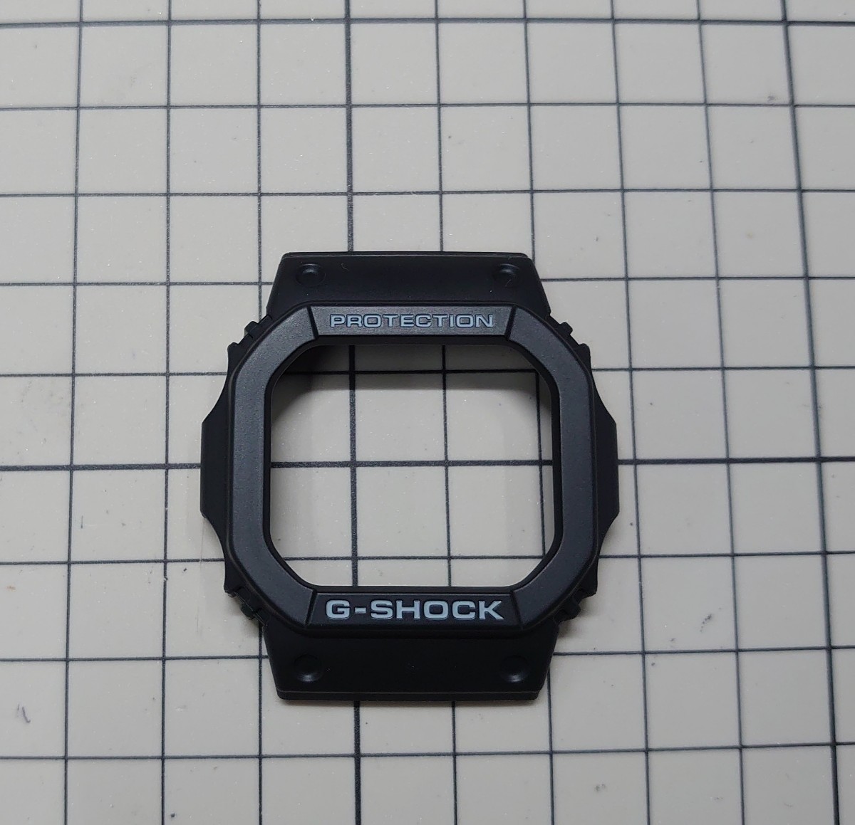 【純正ベゼル】G-SHOCK DW-M5600E-1VER 新品からの取り外し品_画像1