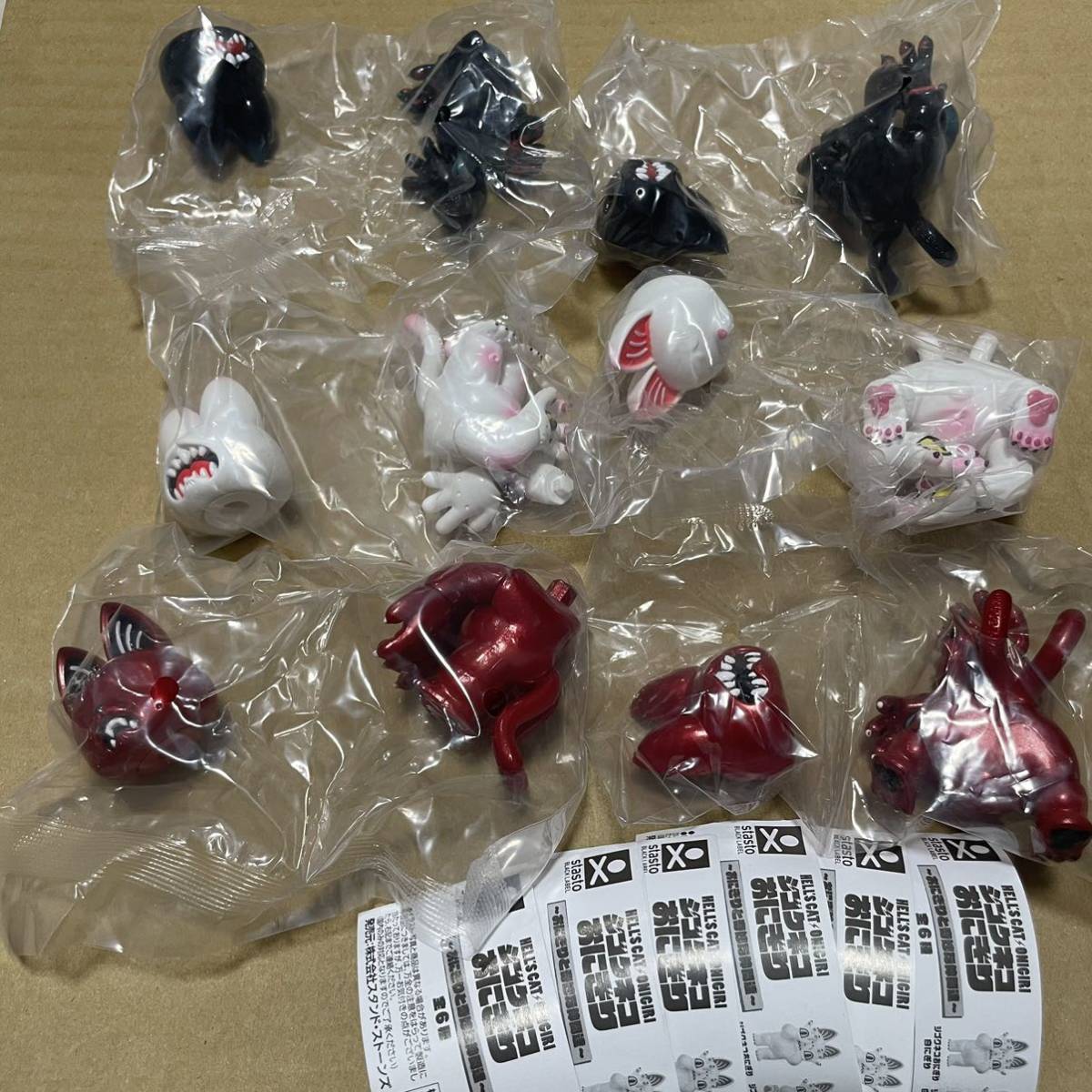 ジゴクネコおにぎり おにぎりと愉快な仲間達 全6種 フルコンプセット GRAPE BRAIN HELL’S cat onigiri ソフビ アートトイ_画像2