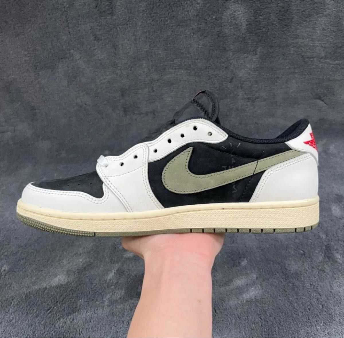 Travis Scott × Nike WMNS Air Jordan 1 Low OG "Medium Olive"