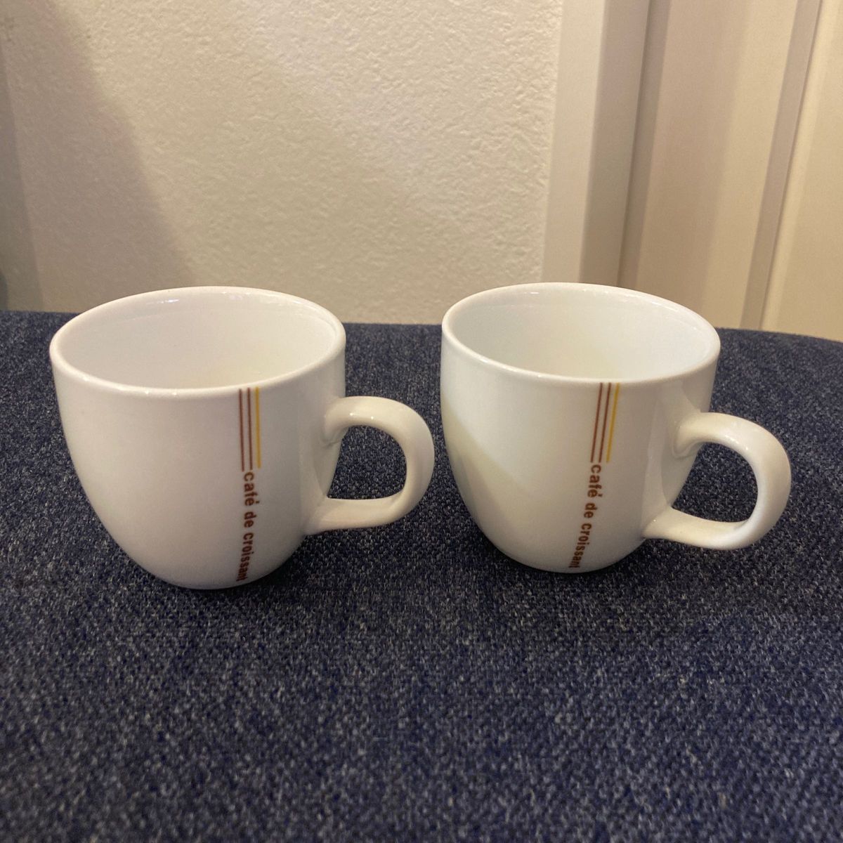 新品】カフェクロワッサン ティーカップ ミニコップ2個 セット 新品】カフェクロワッサン ティーカップ ミニコップ2個 セット