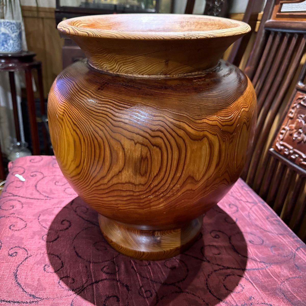 世界文化遺産屋久島の屋久杉で出来た壺です 天然木屋久杉 天然木 