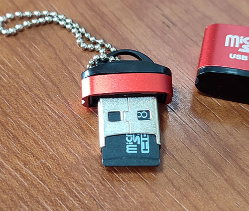 MicroSD用 小型USBカードリーダー・ライター　(レッド) _画像3