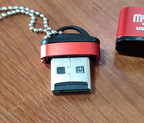 MicroSD用 小型USBカードリーダー・ライター　(レッド) _画像4