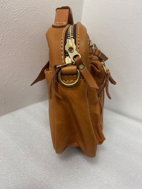 HERZ ヘルツ ショルダーバッグ キャメル 革製 レザー 男女兼用 ユニセックス 斜め掛け バッグ bag 鞄_画像4