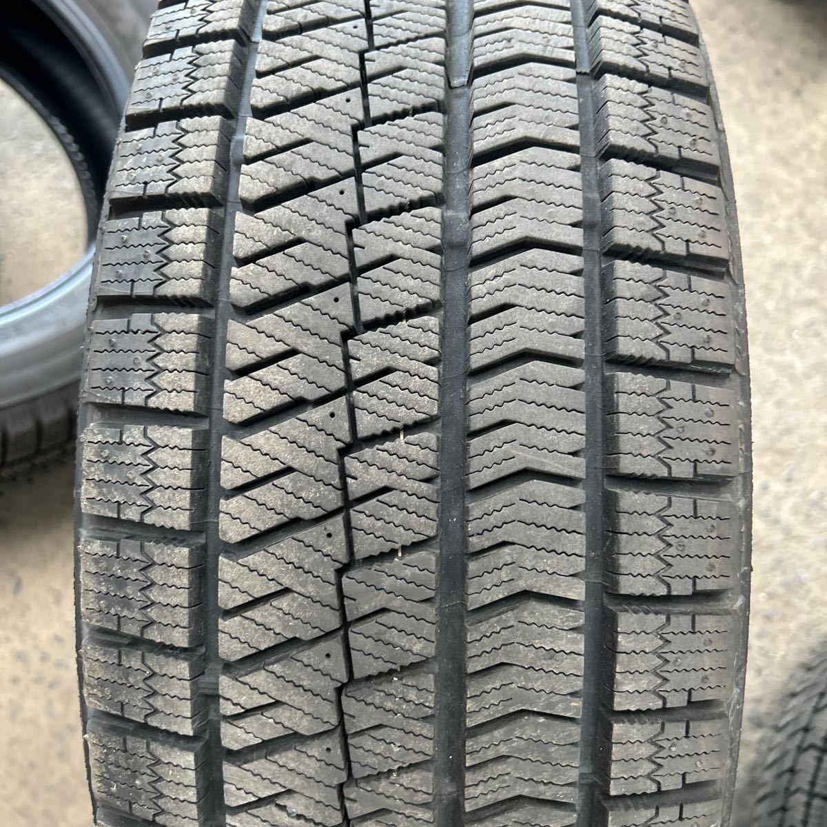 205/55R16ブリヂストン ブリザックVRX2 2023年製 イボあり　4本セット 引き取り可_画像6