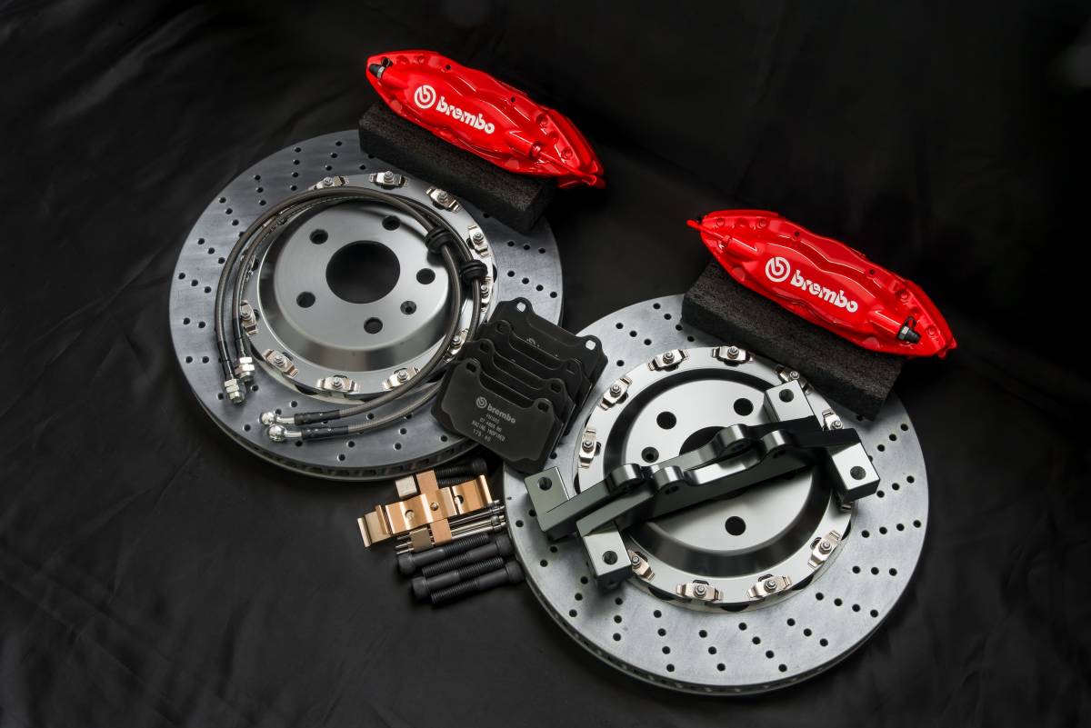  MAZDA ロードスター ND系 2015- フロントBrembo Brake System 4pot/300mm 16インチ～　　_画像2