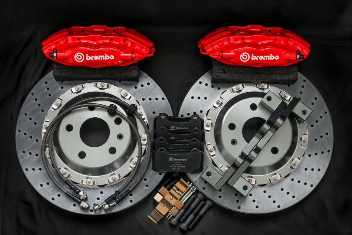  MAZDA ロードスター ND系 2015- フロントBrembo Brake System 4pot/300mm 16インチ～　　_画像1