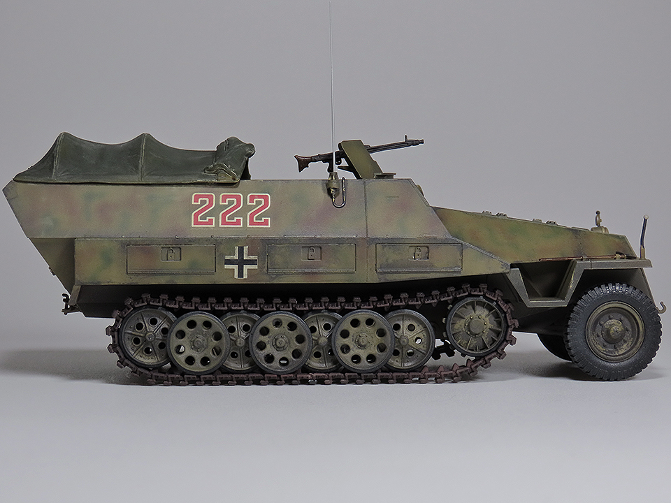 タミヤ模型.1/35.装甲車Sd.Kfz.251/1D型.シロート製作.下手ですがよろしくお願いします。_画像4