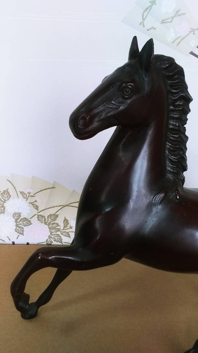 跳ね馬　縁起物　インテリア　飾り　置物　金属工芸品　_画像2