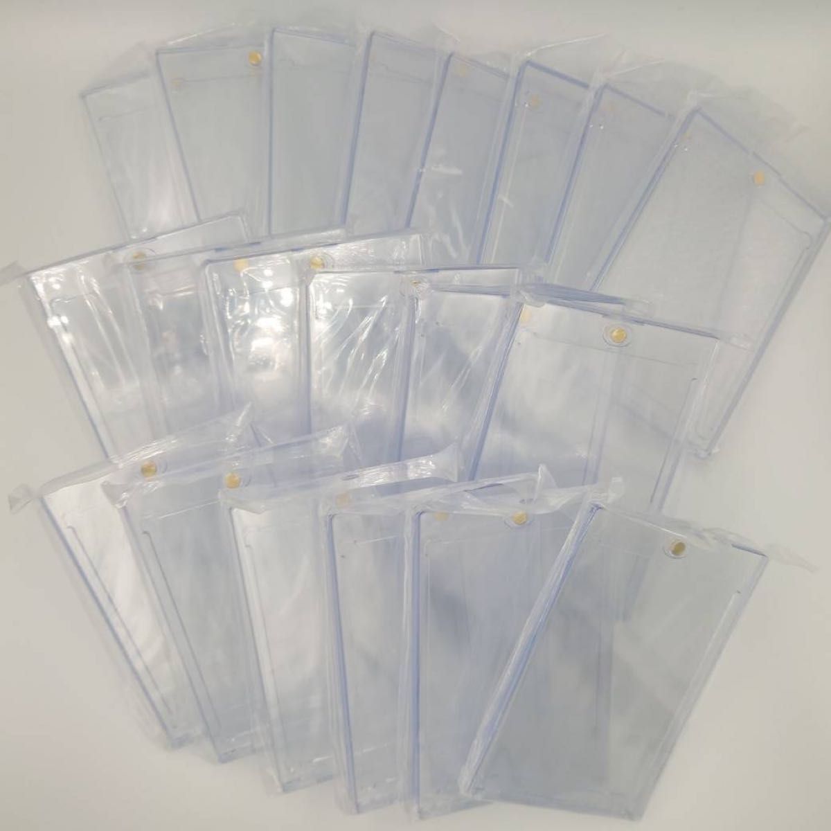 20枚 高品質 ポケカ カード保護　マグネットローダー　スリーブ　ワンピース UVカット カード 保護