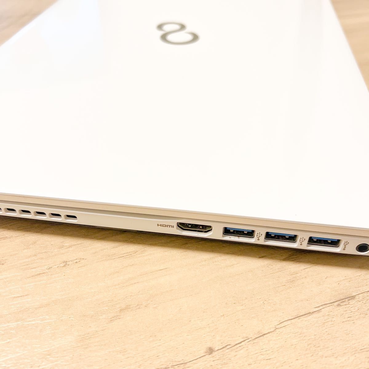 core i7 FUJITSU 富士通 ノートパソコン 白 ホワイト メモリ8GB core i7 FUJITSU 富士通 ノートパソコン 白 ホワイト メモリ8GB
