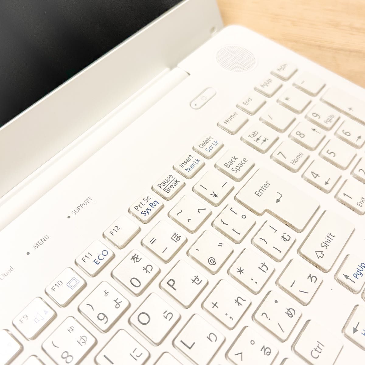 core i7 FUJITSU 富士通 ノートパソコン 白 ホワイト メモリ8GB core i7 FUJITSU 富士通 ノートパソコン 白 ホワイト メモリ8GB