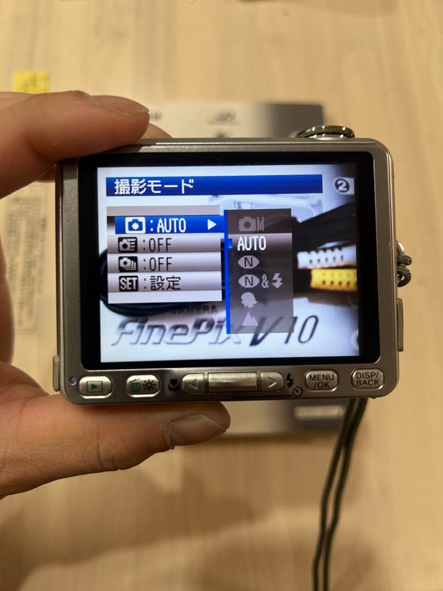 中古品 FUJIFILM FINEPIX V10 動作確認済 取説 充電ケーブル 中古品 FUJIFILM FINEPIX V10 動作確認済 取説 充電ケーブル