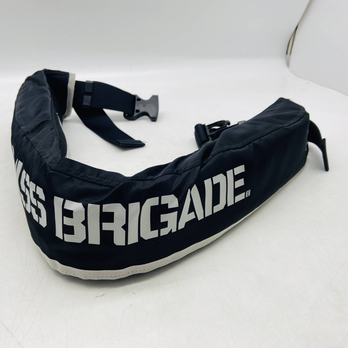 (23841)□BASS BRIGADE BJ-270型 ライフジャケット 作業用救命胴衣 中古品_画像3