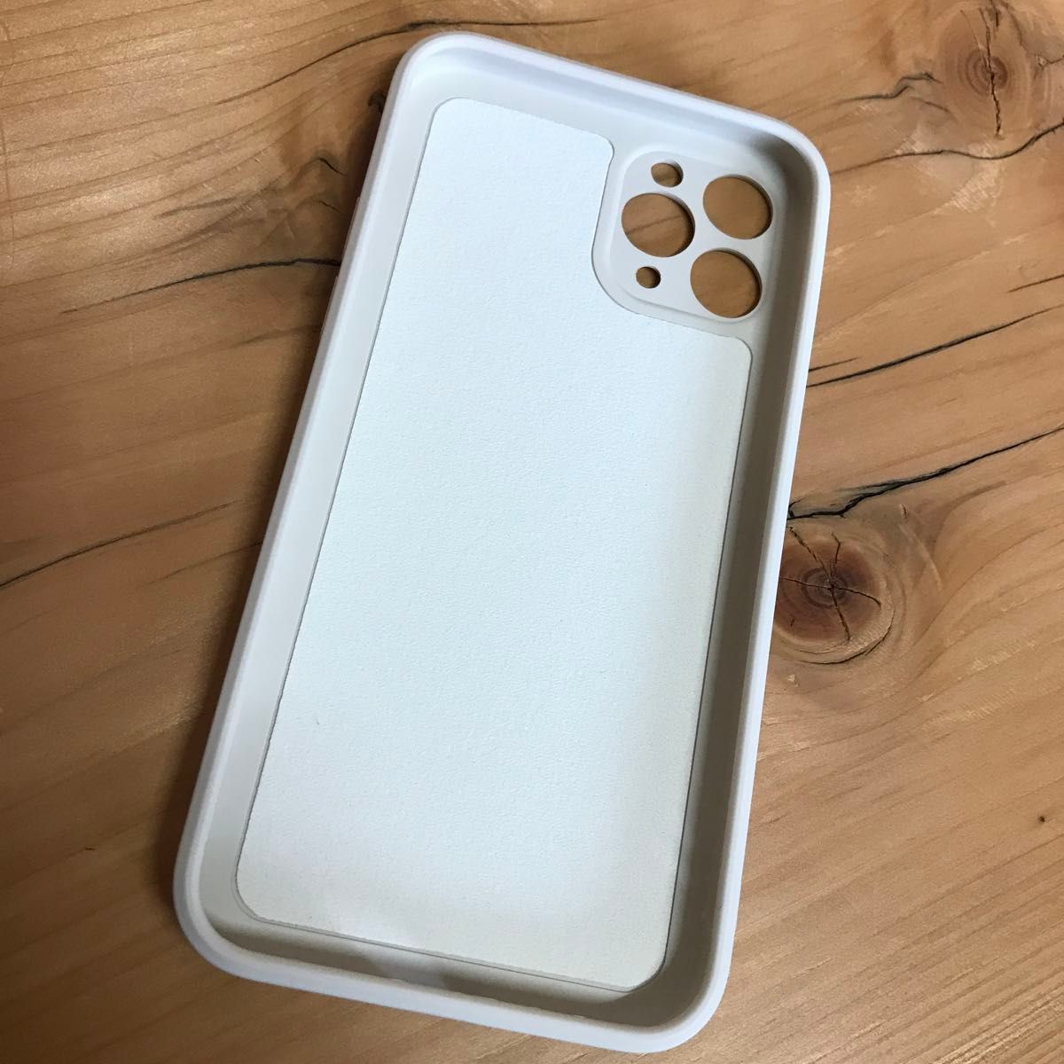 iPhone11 pro ケース カバー マット感 液体シリコン 耐衝撃 指紋防止 レンズ保護 ソフト ワイヤレス充電対応