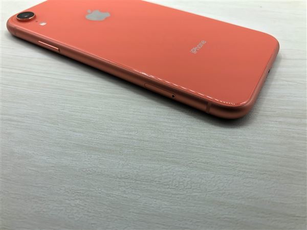 iPhoneXR[64GB] au MT0A2J コーラル【安心保証】_画像6