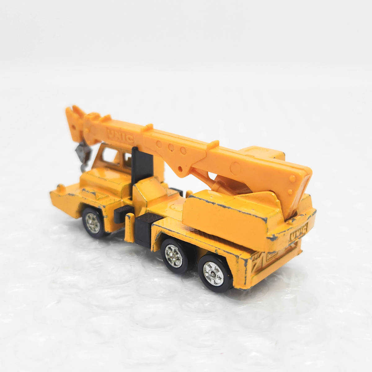 [ST-02367] トミカ 日本製 旧ホイール No.72 NISSAN DIESEL UNIC TRUCK CRANE 日産 ディーゼル ユニック クレーン ミニカー 模型_画像4