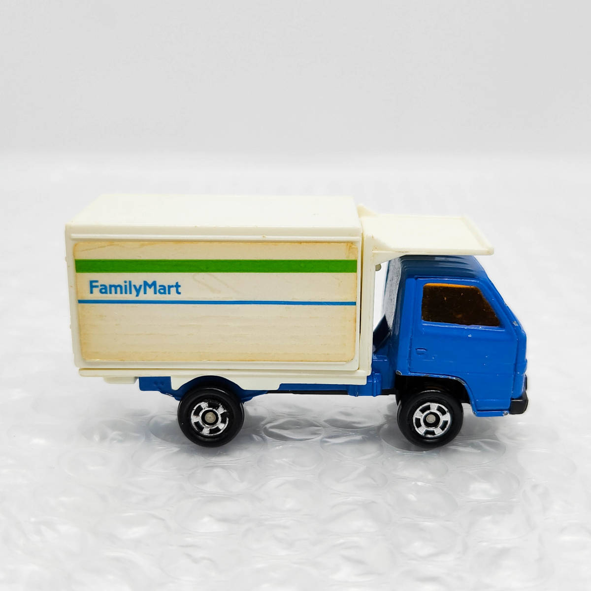 [ST-01833] トミカ DXひろがるまちセット ばらし いすゞ いすず エルフ ファミリーマート Family Mart トラック TOMICA ミニカー 模型_画像6