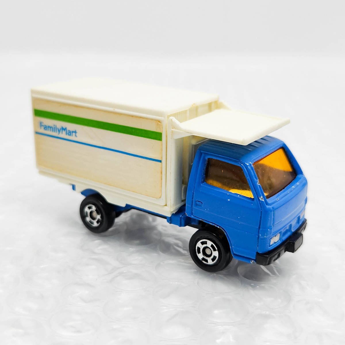 [ST-01833] トミカ DXひろがるまちセット ばらし いすゞ いすず エルフ ファミリーマート Family Mart トラック TOMICA ミニカー 模型_画像2