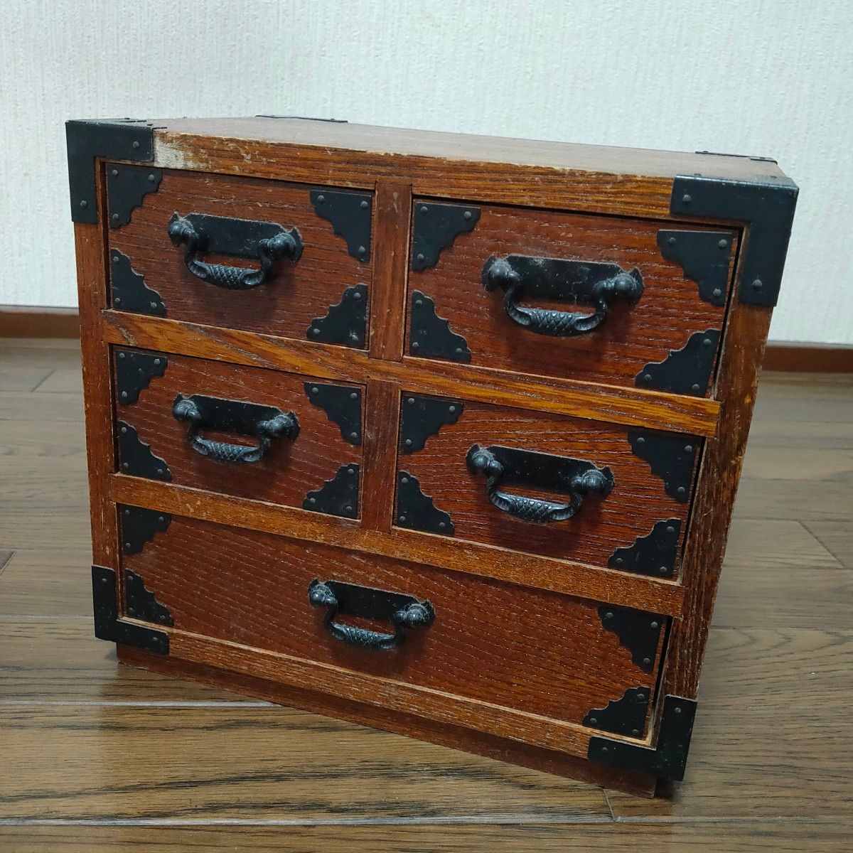 昭和レトロ 木製 三段 小箪笥 時代箪笥 ミニタンス 和モダン 昭和レトロ 木製 三段 小箪笥 時代箪笥 ミニタンス 和モダン