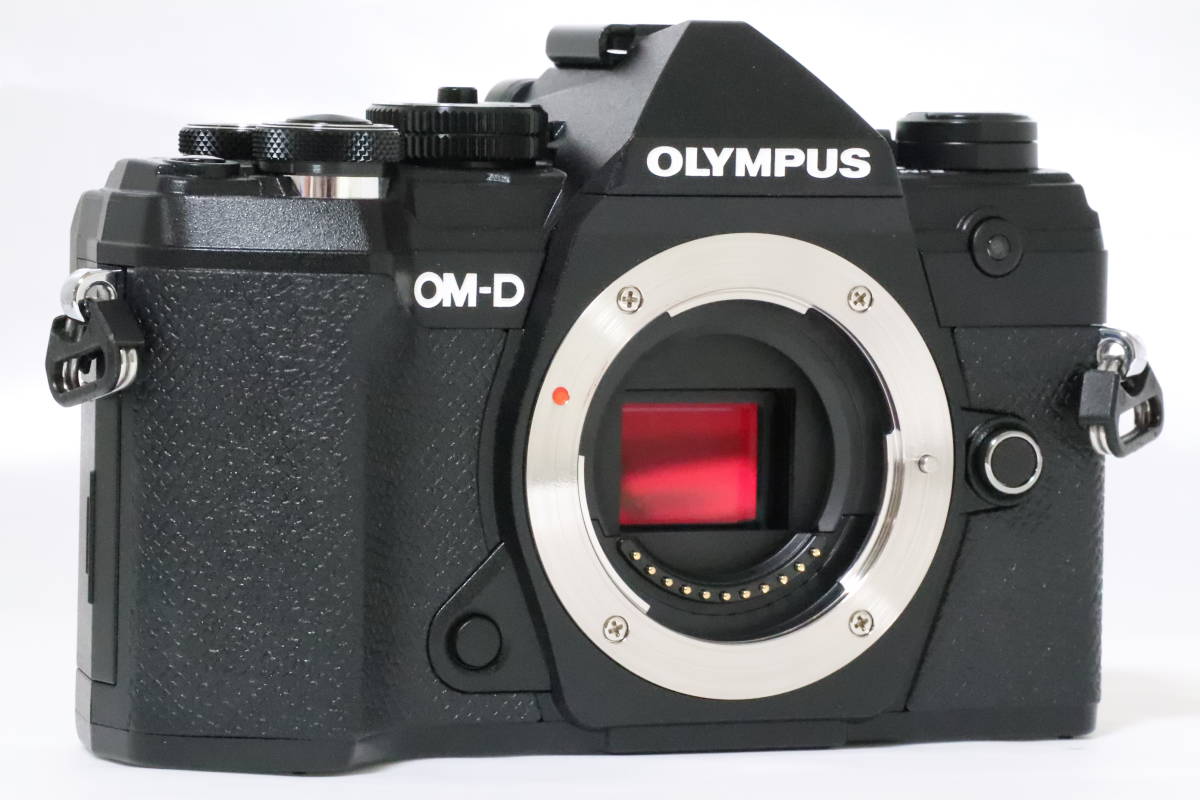 ■新品級■ OLYMPUS オリンパス OM-D E-M5 Mark III ボディ ブラック ☆シャッター回数わずか 約 1,954回！ ＃17636の画像4