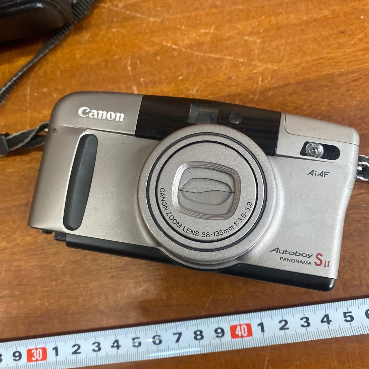 Canon キャノン　コンパクトデジタルカメラ autoboy S Ⅱ 電池の蓋無し　ケースあり　紐付き　カメラ 実動確認無し　ジャンク_画像2