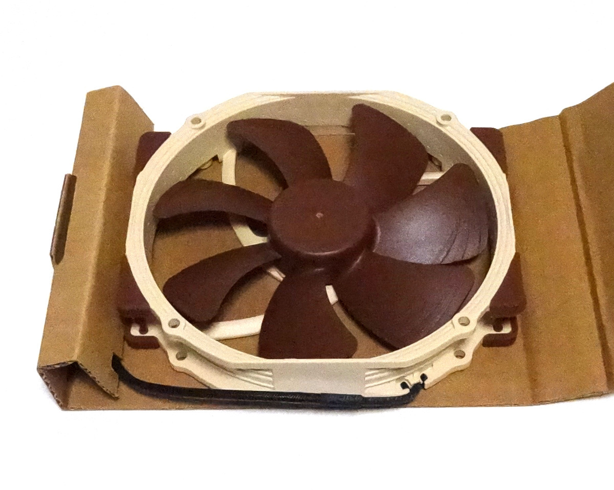 noctua NH-D15 + LGA1700マウンティングキット付_画像3