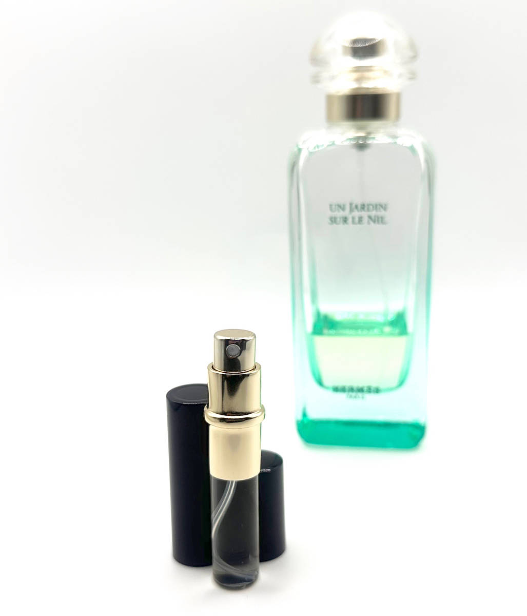 ★エルメス・ナイルの庭・EDT. SPRAY 3.5ml(3.5ml詰替品)※画像内前方の小(黒色)スプレー1本のみの出品。後方のフルボトルは出品ではない_画像3