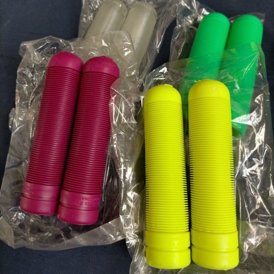 【4色セット☆アメリカ製】ODI ATTACK GRIPS レアカラー アタックグリップ