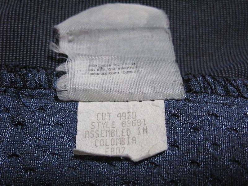 2002年製　Patagonia パタゴニア ディメンションジャケット 【83681 FA02】Lサイズ　ブラック　ビンテージ_経年劣化でタグにダメージがあります。