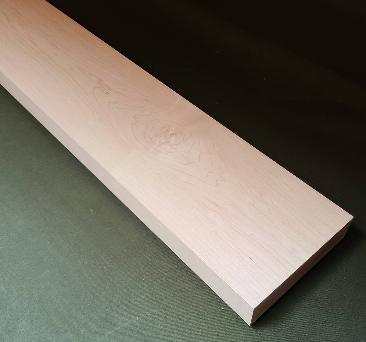 メープル 【即決】◆ 無垢板 プレナー加工品 楽器材 看板板 小物 銘木 DIY ◆（397）_画像3