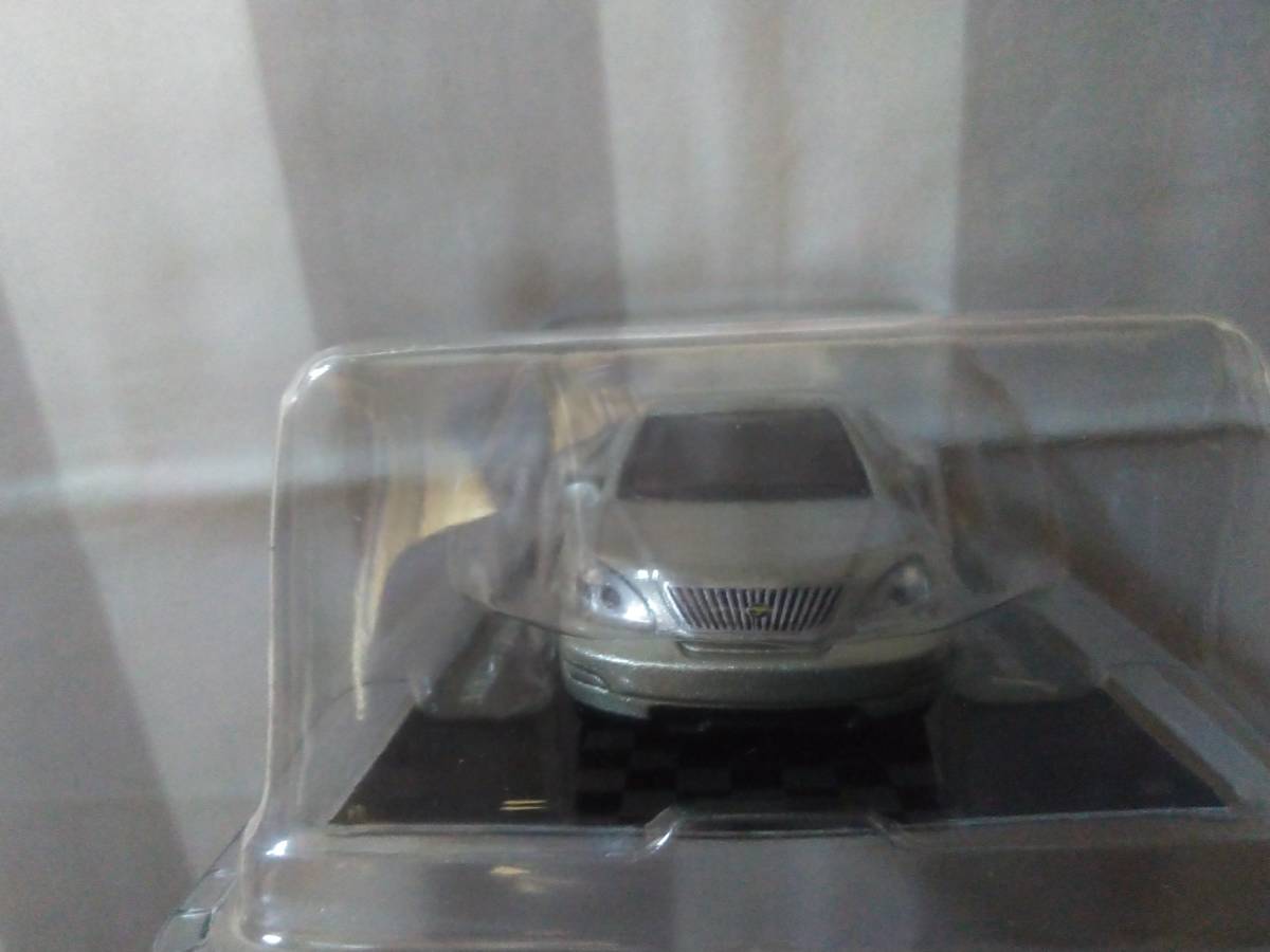 < new goods > Konami domestic production car name . no. 1 volume Toyota Harrier (2 generation ) silver 1/61 size 