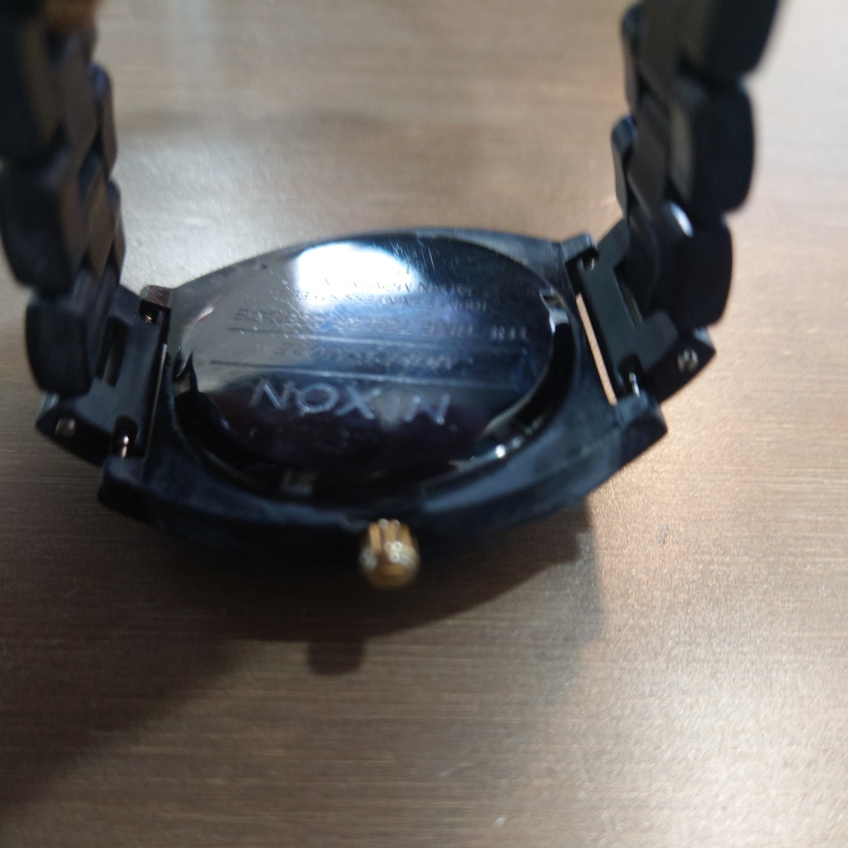 T★1円〜中古品 電池交換済 Nixon ニクソン 黒 クォーツ 腕時計 MORE IS MORE THE TIME TELLER ACETATE 動作品 コマ付き_画像9