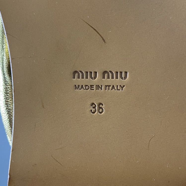 ◯1L10《未使用》miumiu ミュウミュウ Knotted Flat Sandals フラットレザーサンダル 36(22～23cm程度) ピンク ゴールド イタリア製の画像8