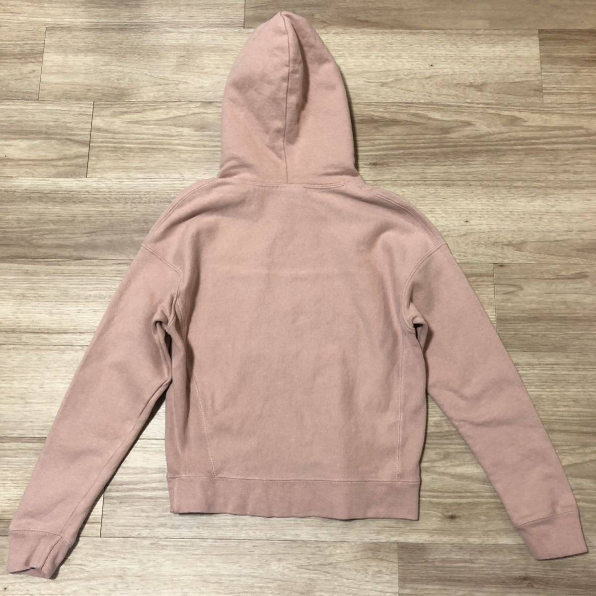 Champion REVERSE WEAVE スウェットパーカー 薄ピンク Champion REVERSE WEAVE スウェットパーカー 薄ピンク