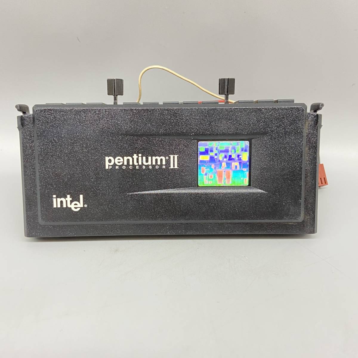 Σインテル　intel　pentium　Ⅱ　80522PX300512EC　SL28R　コンピュータ　パーツ　CPU 動作未確認　現状品ΣC52234_画像1