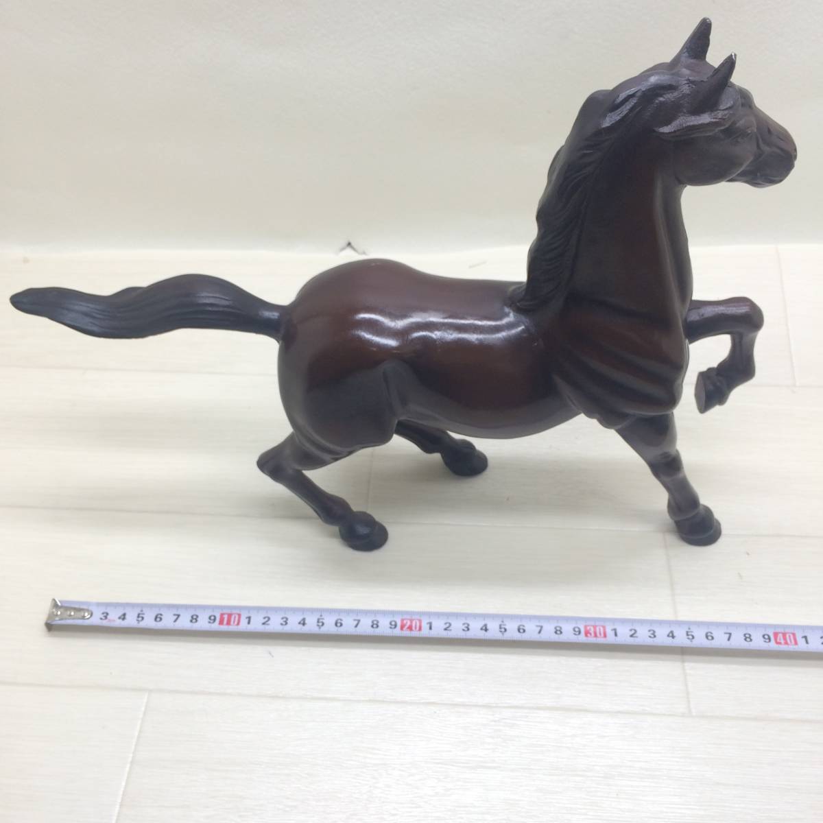 ☆アンティーク 馬の置物 駆ける馬 ブロンズ像 銅像 鋳物 金属工芸 オブジェ 美術品 インテリア コレクション 現状品 ☆K80701の画像5