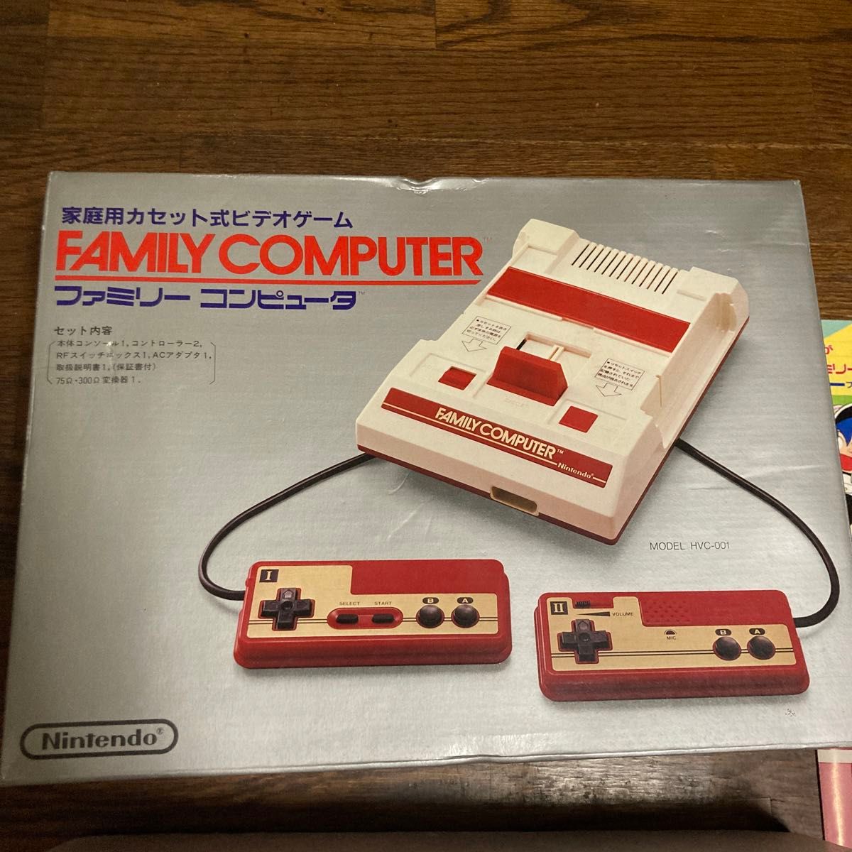 ファミコン　ファミリーコンピュータ　Nintendo