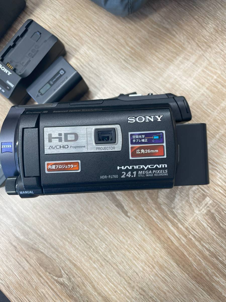 美品　ソニー Sony HANDYCAM HDR-PJ760 ブラック 10x optical バッテリー＆リモコン付き ビデオカメラ_画像2