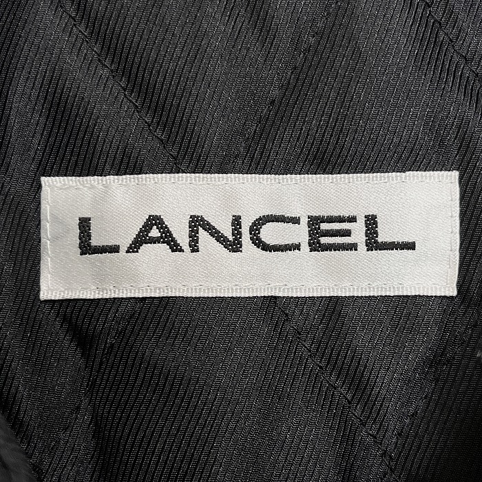 ランセル LANCEL 少し薄手 中綿 キルティングベスト ジャケット ジップアップ スタンドカラー ポリ100% 42 ブラック 黒 レディース_画像3